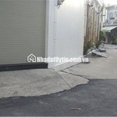 tân chánh hiệp q12 -chủ cần bán gấp- DT 67m2 - hẻm lớn 5m2 xe hơi vào nhà - 3 phòng ngủ-  thông thoàng , sạnh sẽ, sổ vuông, giá nhỉnh 3 tỷ